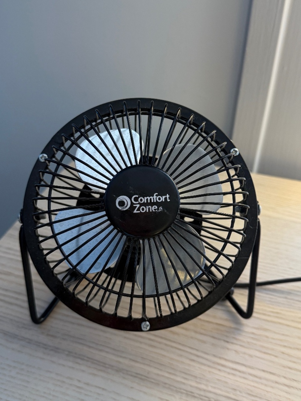 Comfort Zone 4” Mini Portable USB Desk Fan - Black Metal Adjustable Tilt